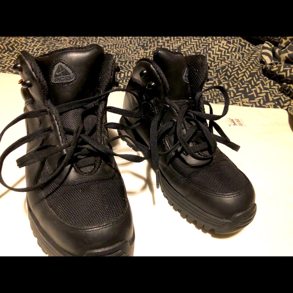 NIKE ACG BOOTS 07/08/09